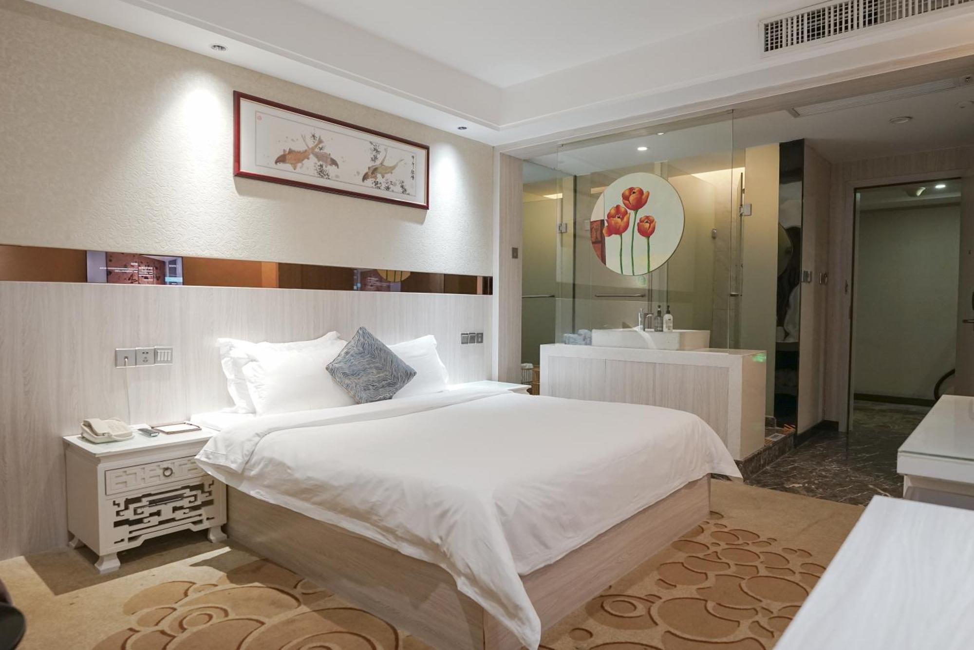 Paco Hotel Tianhe Coach Terminal Metro Satation Guangzhou-Free Shuttle Bus For Canton Fair Exterior photo
